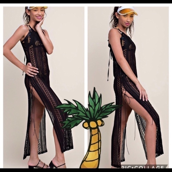 Black Lacy Beach 🏖 Cover -Up - Picture 2 of 3